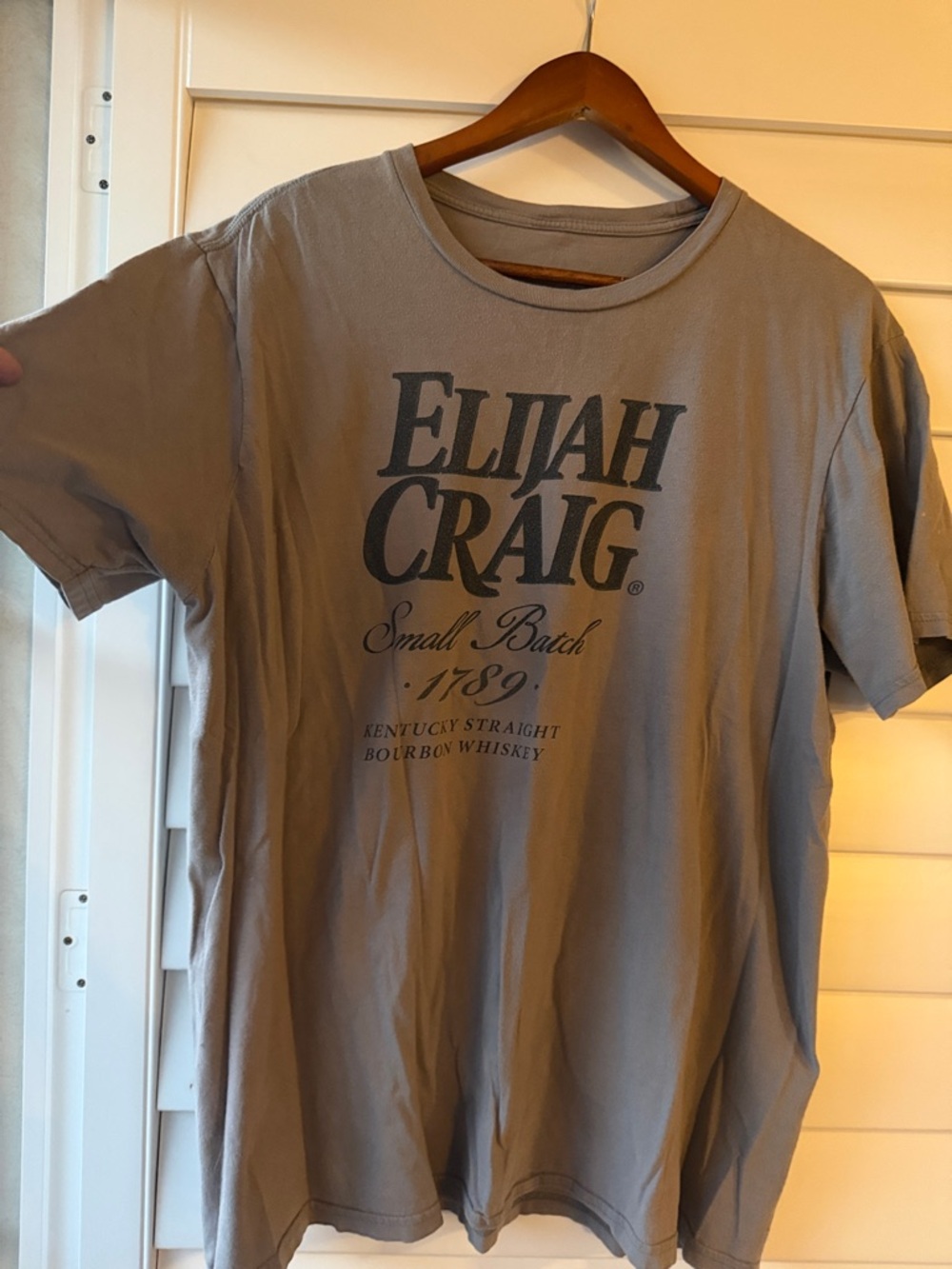 Men's Short Sleeve Logo T-Shirt in Taupe